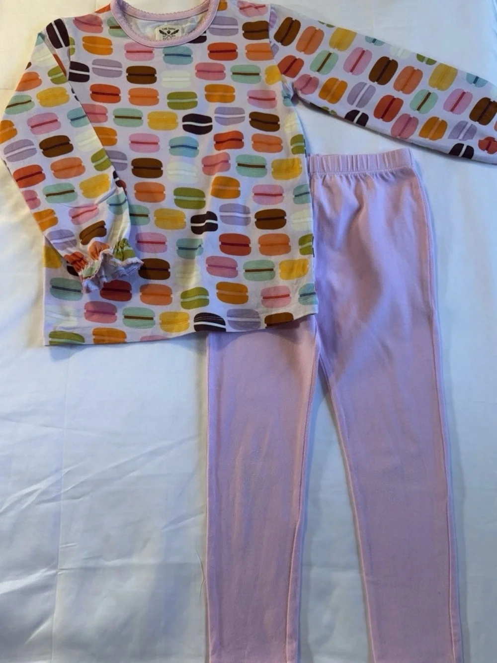 The Oaks Apparel Girls 6Y Macaron Print Ruffle Top Pink Leggings Outfit Set